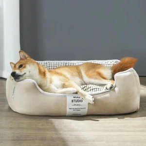 Wasbare gevoerde pluche hondenmand