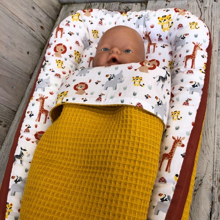 Poppennestje met dekentje jungle dieren okergeel - Afbeelding 4